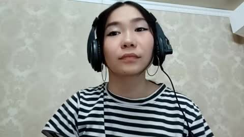 Snapshot of dorothygreene chatting on 11, 10, 2025 YuKi  online show from 11, 10, 2025