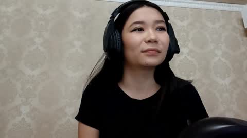 Snapshot of dorothygreene chatting on 15, 10, 2025 YuKi  online show from 15, 10, 2025