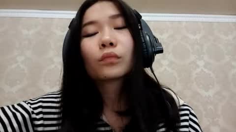 Snapshot of dorothygreene chatting on 21, 10, 2025 YuKi  online show from 21, 10, 2025