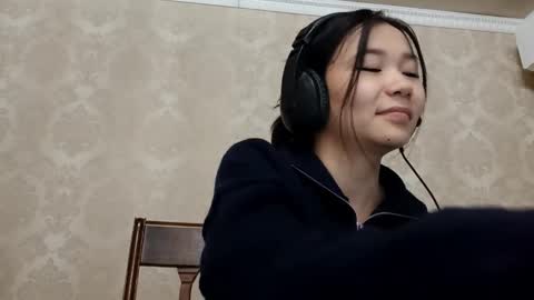 Snapshot of dorothygreene chatting on 30, 10, 2025 YuKi  online show from 30, 10, 2025