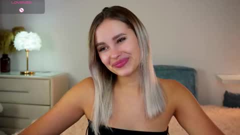 Snapshot of dorretangel chatting on 18, 9, 2025 Amy online show from 18, 9, 2025