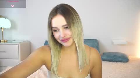 Snapshot of dorretangel chatting on 7, 10, 2025 Amy online show from 7, 10, 2025