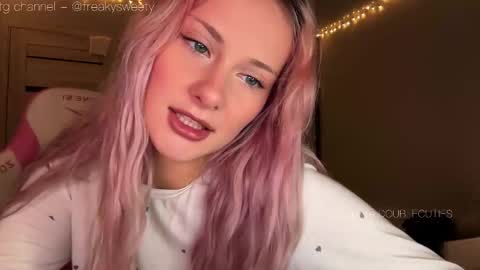 Lana  Eva  dont forget to give us a thumb up online show from 3, 11, 2025