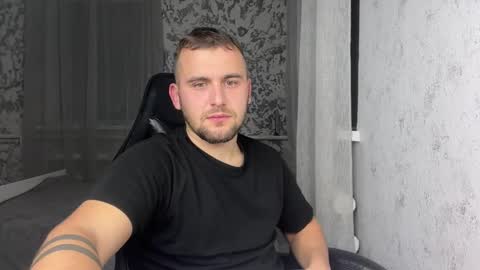 douglas_666 online show from 25, 10, 2025