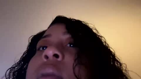 Snapshot of dove_love22 chatting on 11, 10, 2025 dove_love22 online show from 11, 10, 2025