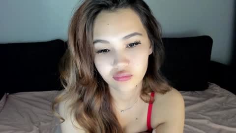 Snapshot of dragon_princesss chatting on 5, 12, 2024 Airi online show from 5, 12, 2024