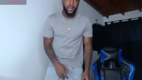 Snapshot of drake_nassir4 chatting on 11, 6, 2026 ---Drake--- online show from 11, 6, 2026