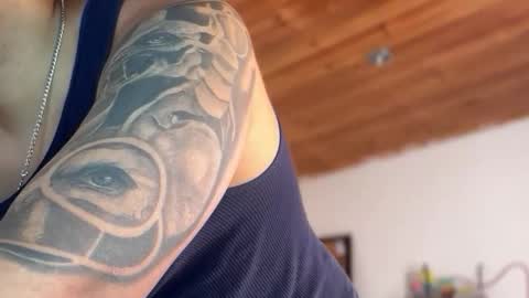 Snapshot of drakenn_ chatting on 6, 2, 2026 drakeeee online show from 6, 2, 2026