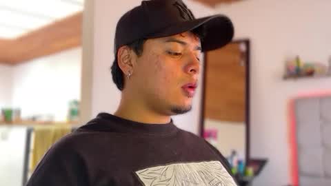 Snapshot of drakenn_ chatting on 20, 2, 2026 drakeeee online show from 20, 2, 2026