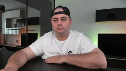 Snapshot of dravenpeak chatting on 3, 6, 2026 DravenPeak online show from 3, 6, 2026
