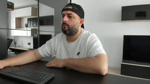 Snapshot of dravenpeak chatting on 15, 7, 2026 DravenPeak online show from 15, 7, 2026