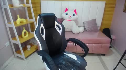 Draviana  online show from 19, 10, 2025