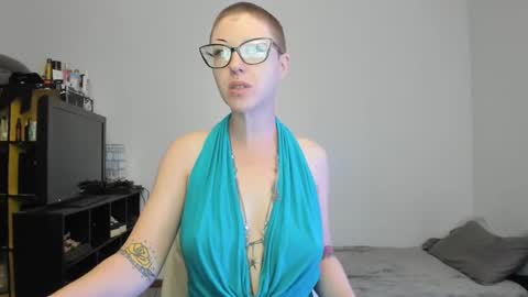 Your Majesty online show from 11, 9, 2025