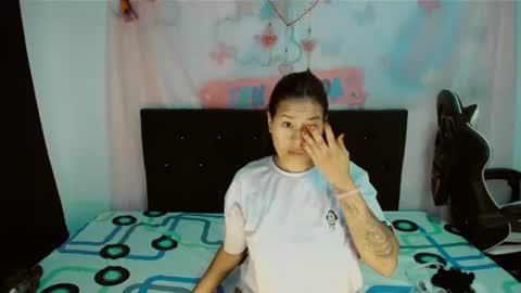 Snapshot of dream__girls69944 chatting on 30, 7, 2026 sharon online show from 30, 7, 2026