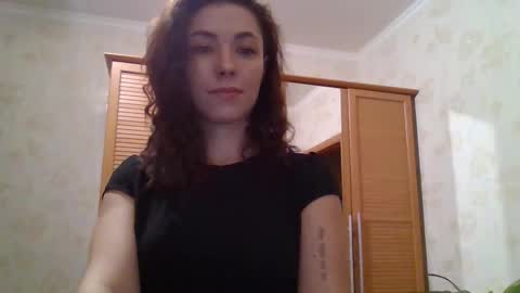 dream_petal_ online show from 15, 3, 2026