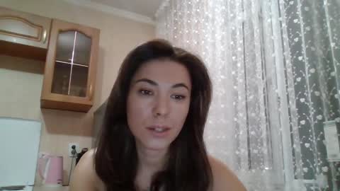 dream_petal_ online show from 4, 4, 2026