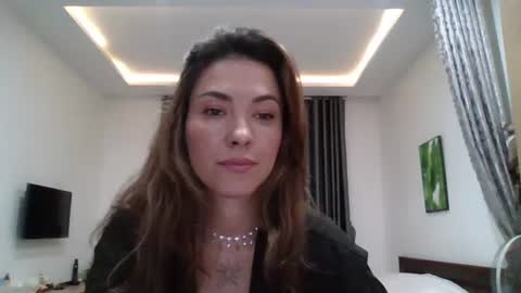 dream_petal_ online show from 4, 7, 2026
