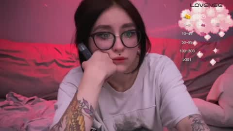 Tara  Sonny online show from 2, 3, 2025