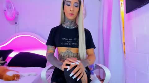 drippyorlove online show from 19, 9, 2025