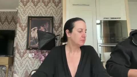 Dr. Resa online show from 25, 2, 2025