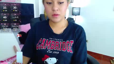 Snapshot of dulce01_0 chatting on 31, 12, 2024 Charlotte online show from 31, 12, 2024