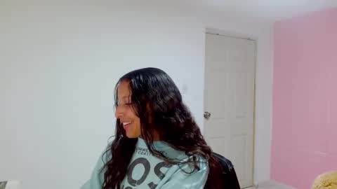 dulce1609 online show from 25, 2, 2025