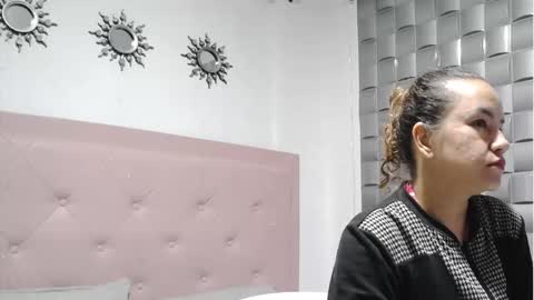 dulce__lovee online show from 15, 10, 2025