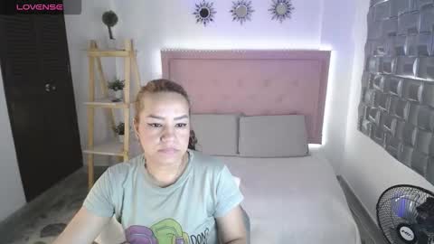 dulce__lovee online show from 13, 11, 2025