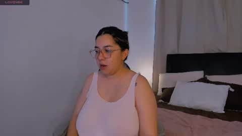 Snapshot of dulce_brithany chatting on 12, 7, 2026 dulce brithany online show from 12, 7, 2026