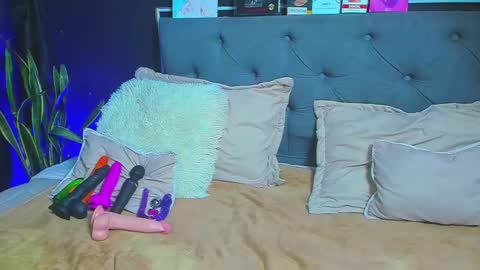 C E L E S T E  online show from 6, 2, 2025