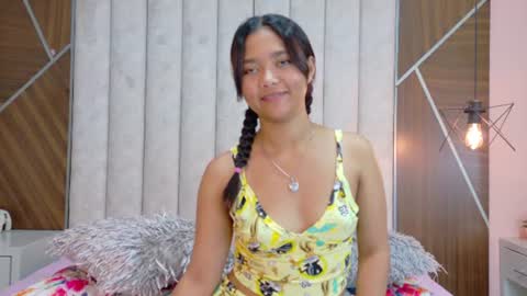 Snapshot of dulce_holy chatting on 7, 7, 2026 DULCE HOLY online show from 7, 7, 2026