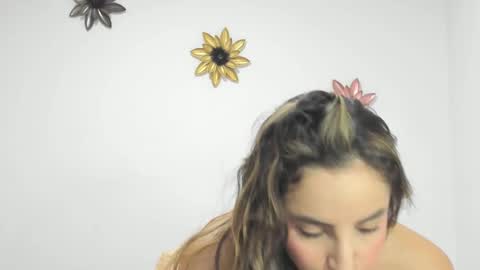 Snapshot of dulce_roberts_ chatting on 6, 12, 2024 Dulce  online show from 6, 12, 2024