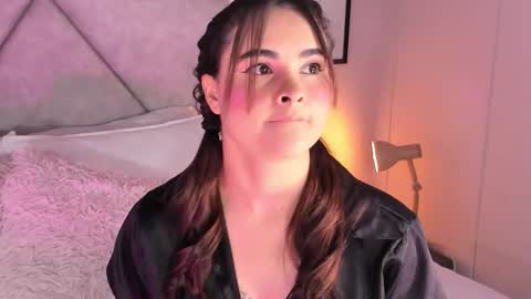 Dulcee Garcia online show from 2, 11, 2025