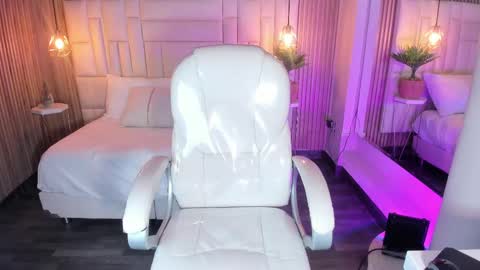 Dulce  online show from 30, 9, 2025