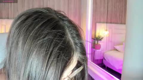 dulcevela online show from 3, 10, 2025