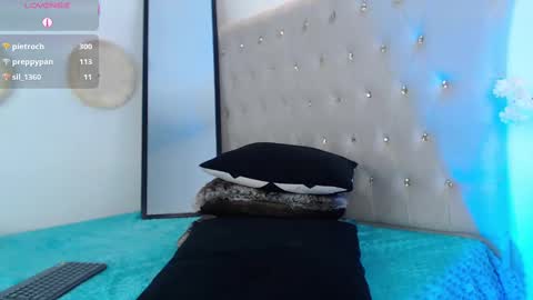 Dulcey online show from 19, 9, 2025