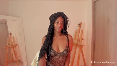 Snapshot of duna_du chatting on 12, 12, 2024 My birthday is tomorrow November 30  online show from 12, 12, 2024