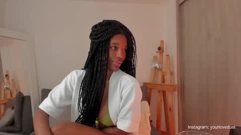 Snapshot of duna_du chatting on 19, 12, 2024 My birthday is tomorrow November 30  online show from 19, 12, 2024