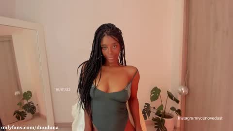 Snapshot of duna_du chatting on 18, 1, 2025 My birthday is tomorrow November 30  online show from 18, 1, 2025