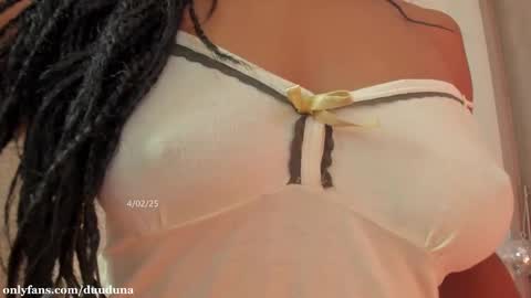 Snapshot of duna_du chatting on 4, 2, 2025 My birthday is tomorrow November 30  online show from 4, 2, 2025