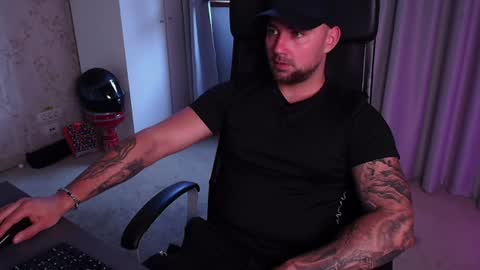 Snapshot of duncanstones chatting on 27, 6, 2026 DuncanStone online show from 27, 6, 2026