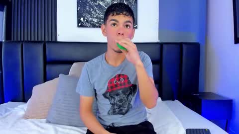 Thomas and Noah online show from 19, 9, 2025