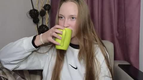 Jenny online show from 14, 12, 2025