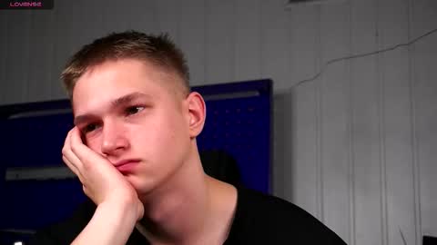 Dustyn online show from 27, 11, 2025