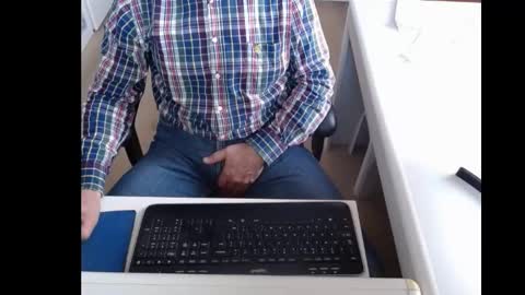 dutchpornking2 online show from 17, 2, 2025