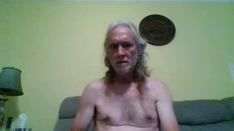 Snapshot of dyankee68 chatting on 2, 6, 2026 dyankee68 online show from 2, 6, 2026