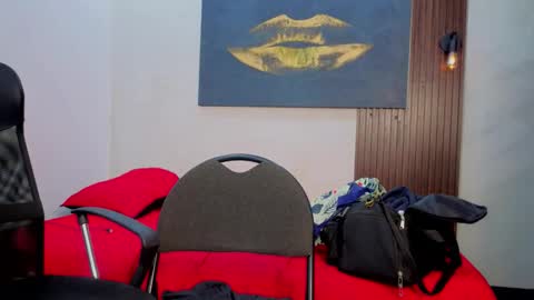 dylanguss online show from 9, 10, 2025