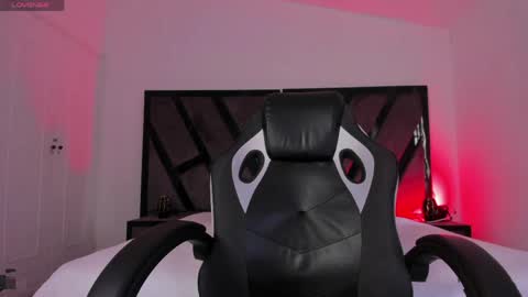 dylanroyce_ online show from 6, 4, 2026