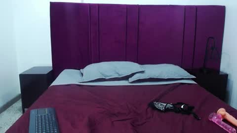 Snapshot of dymoni222 chatting on 12, 3, 2025 dymoni222 online show from 12, 3, 2025