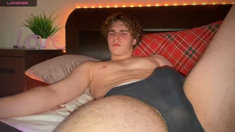 Snapshot of dymonted chatting on 12, 1, 2025 dymonted online show from 12, 1, 2025